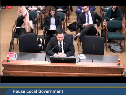 Rep. Clyde Shavers testifying in committee